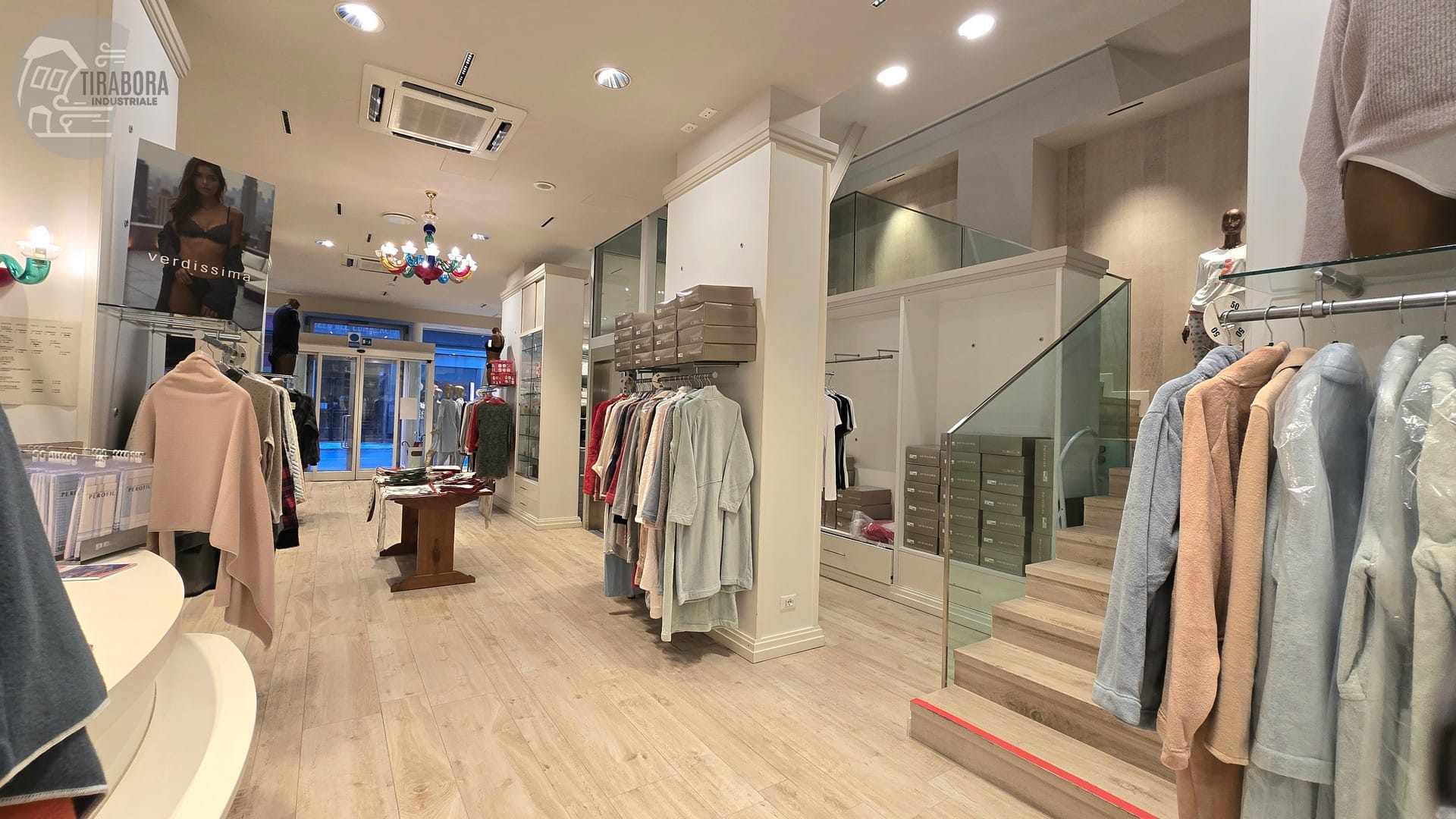 In Locazione - Locale commerciale - Via Mazzini 27 - Trieste _4